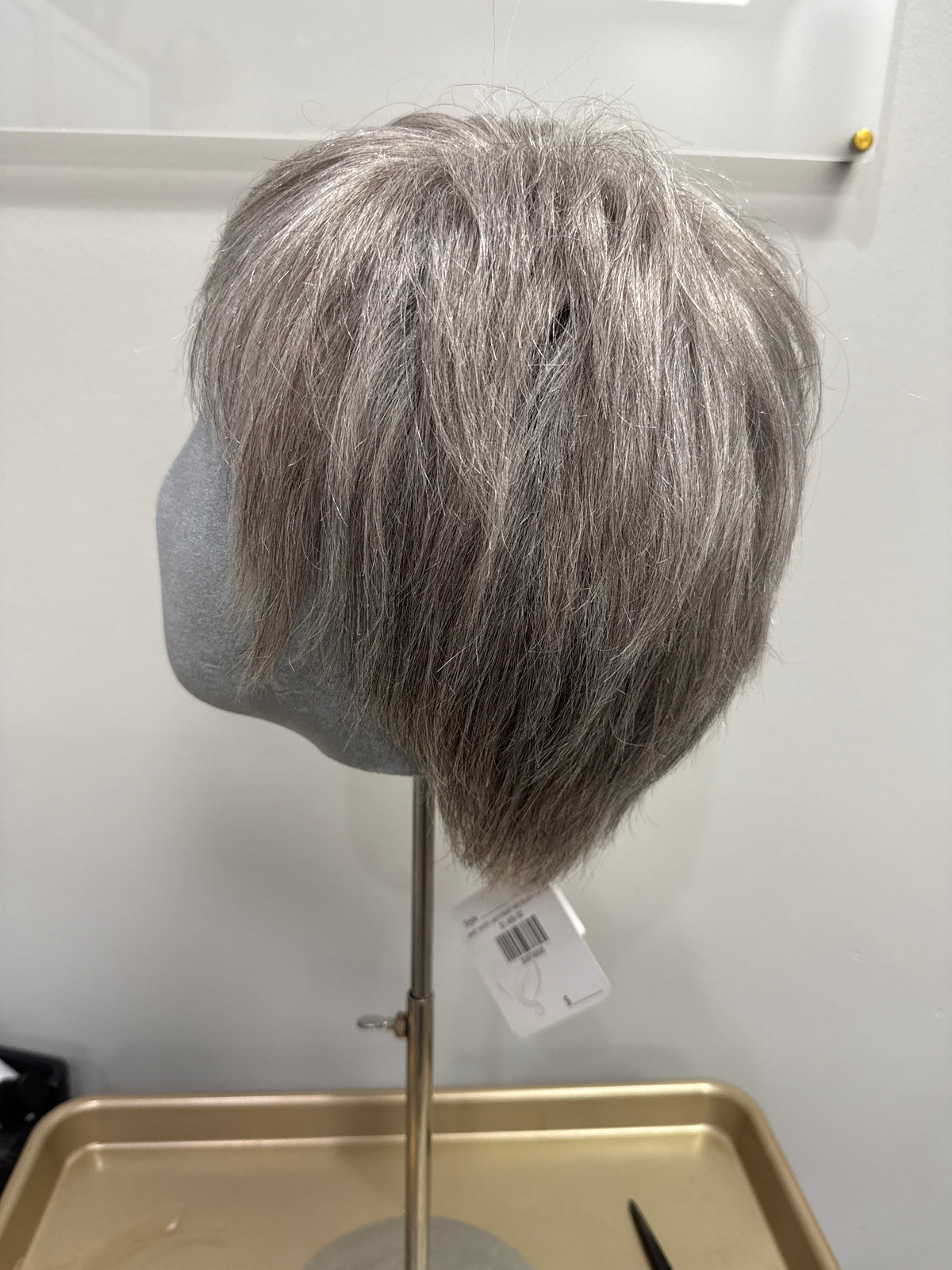 JANET SHORT LACE FRONT WIG SILVER FOX G50