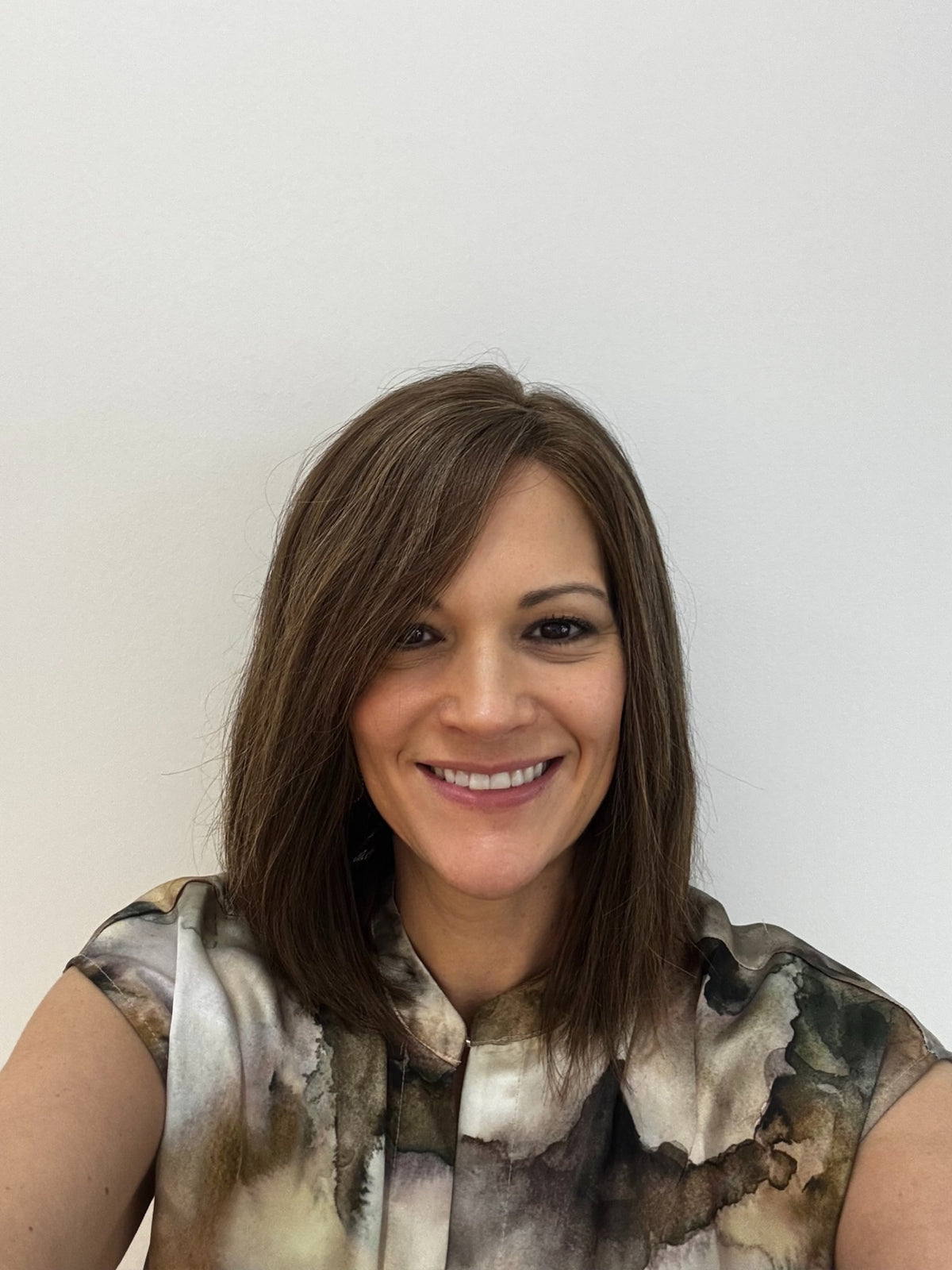 Napa Medium brown with light brown highlights
